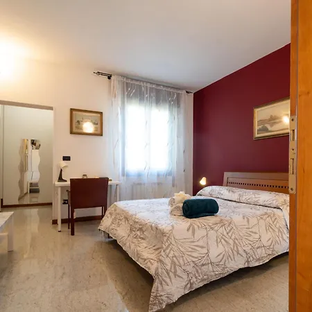 Cs Veniceflat - Venice - Vce - 15' From Venice شقة تيسّيرا